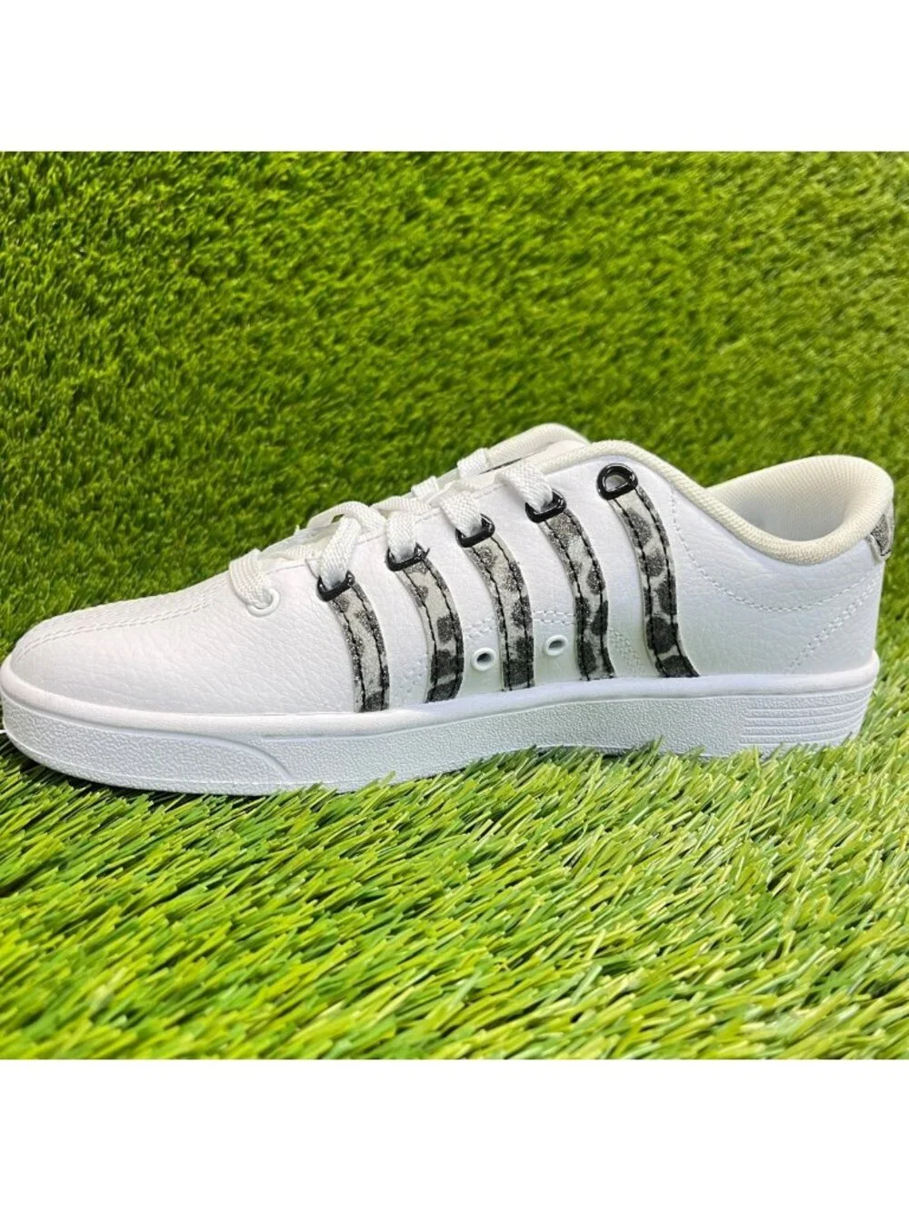 K-Swiss Court Pro II Leopard Womens Size 7 White Black Athletic Shoes Sneakers